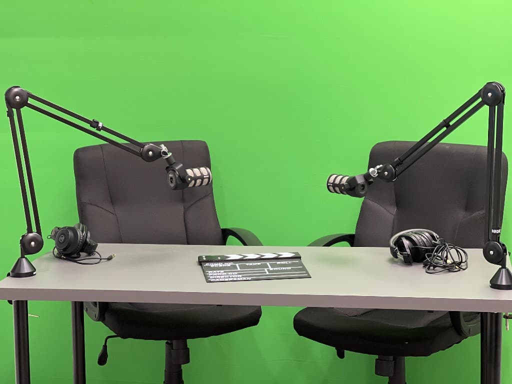 TopNotch Studios green screen recording station